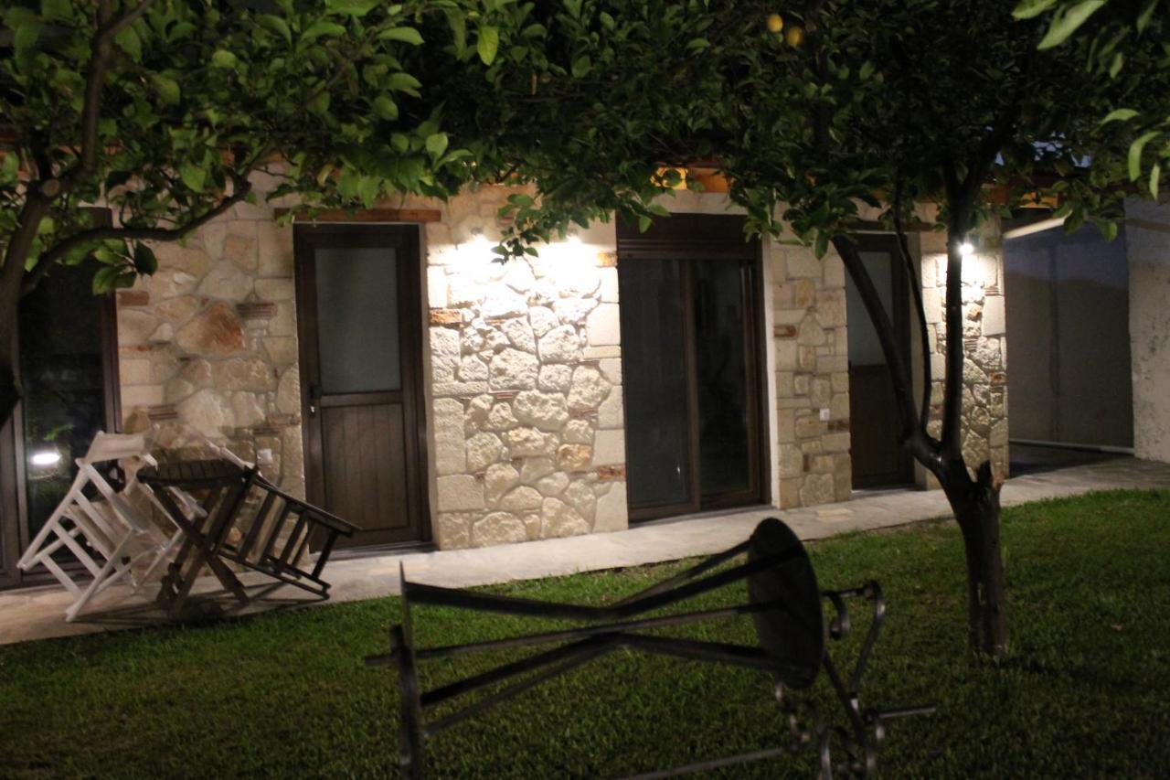 Citrus Garden Apartment Nea Skioni Ngoại thất bức ảnh